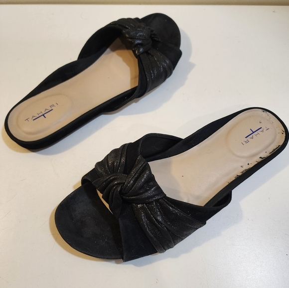 TAHARI Lauren Black Leather Upper Slides Sandasl size 11M - Picture 1 of 9